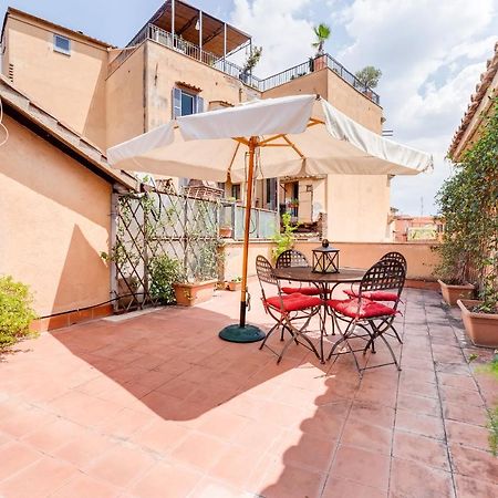 Romantic House With Terrace Екстер'єр фото