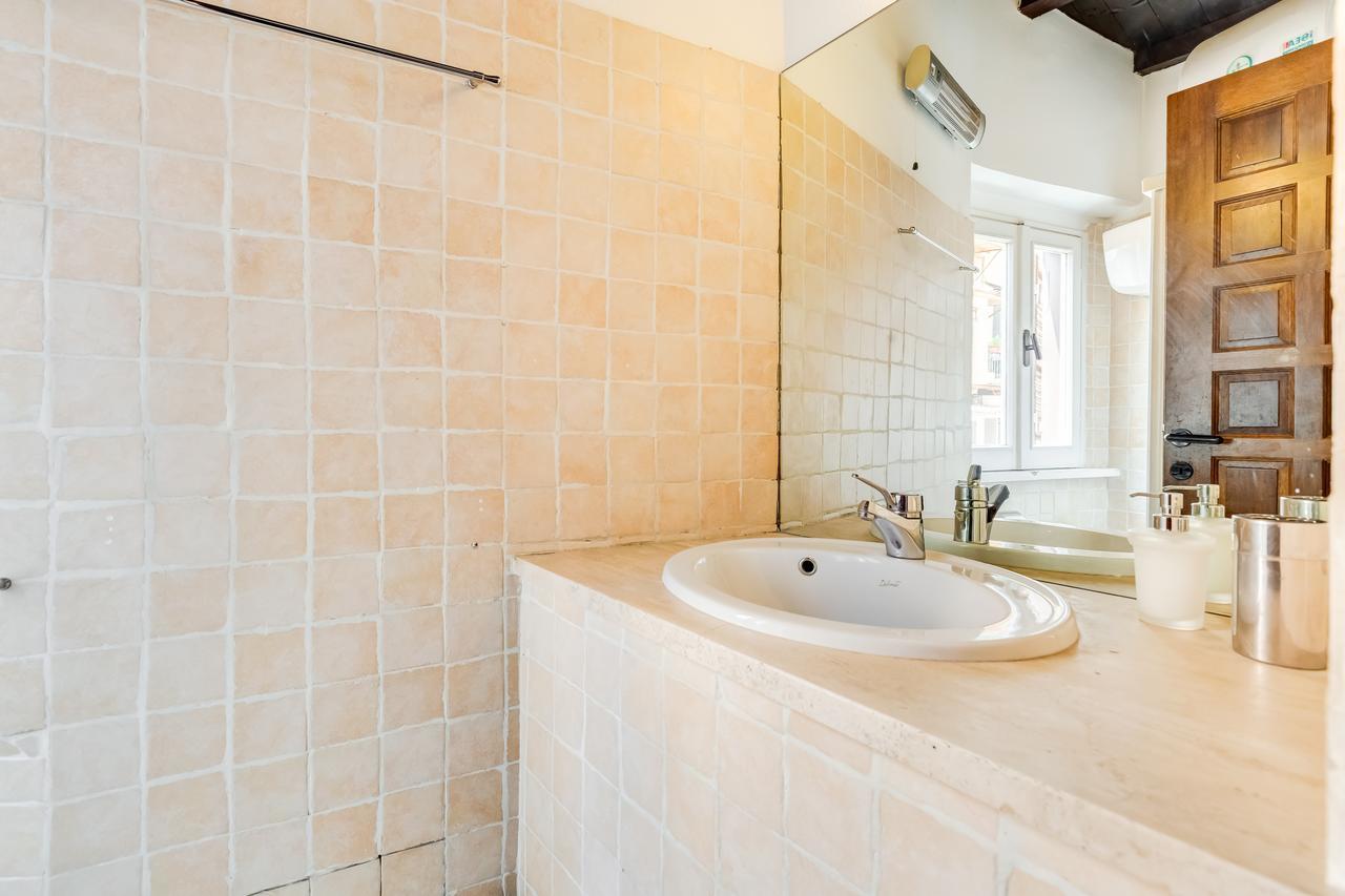 Romantic House With Terrace Екстер'єр фото