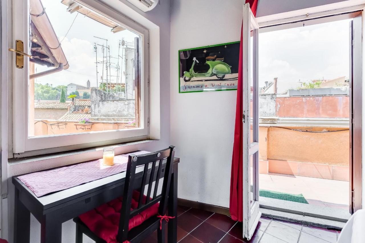 Romantic House With Terrace Екстер'єр фото